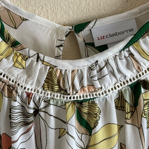 Liz Claiborne Women's Multicolor Floral Short Sleeve Blouse Size XL - Picture 4 of 7